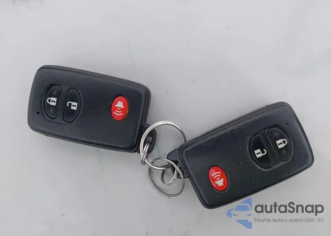 2013 Toyota Prius Two из США, поврежденный, VIN JTDKN3DU8D5632682